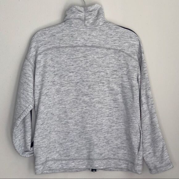 2/$30 TOMMY HILFIGER LIGHT GRAY Zip Up Knit Jacket - Picture 4 of 7